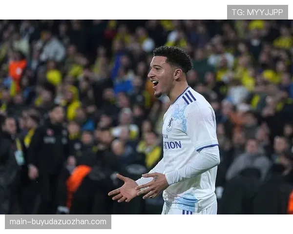 罗杰斯劲射破门助维拉领先，桑乔助攻显边路配合默契